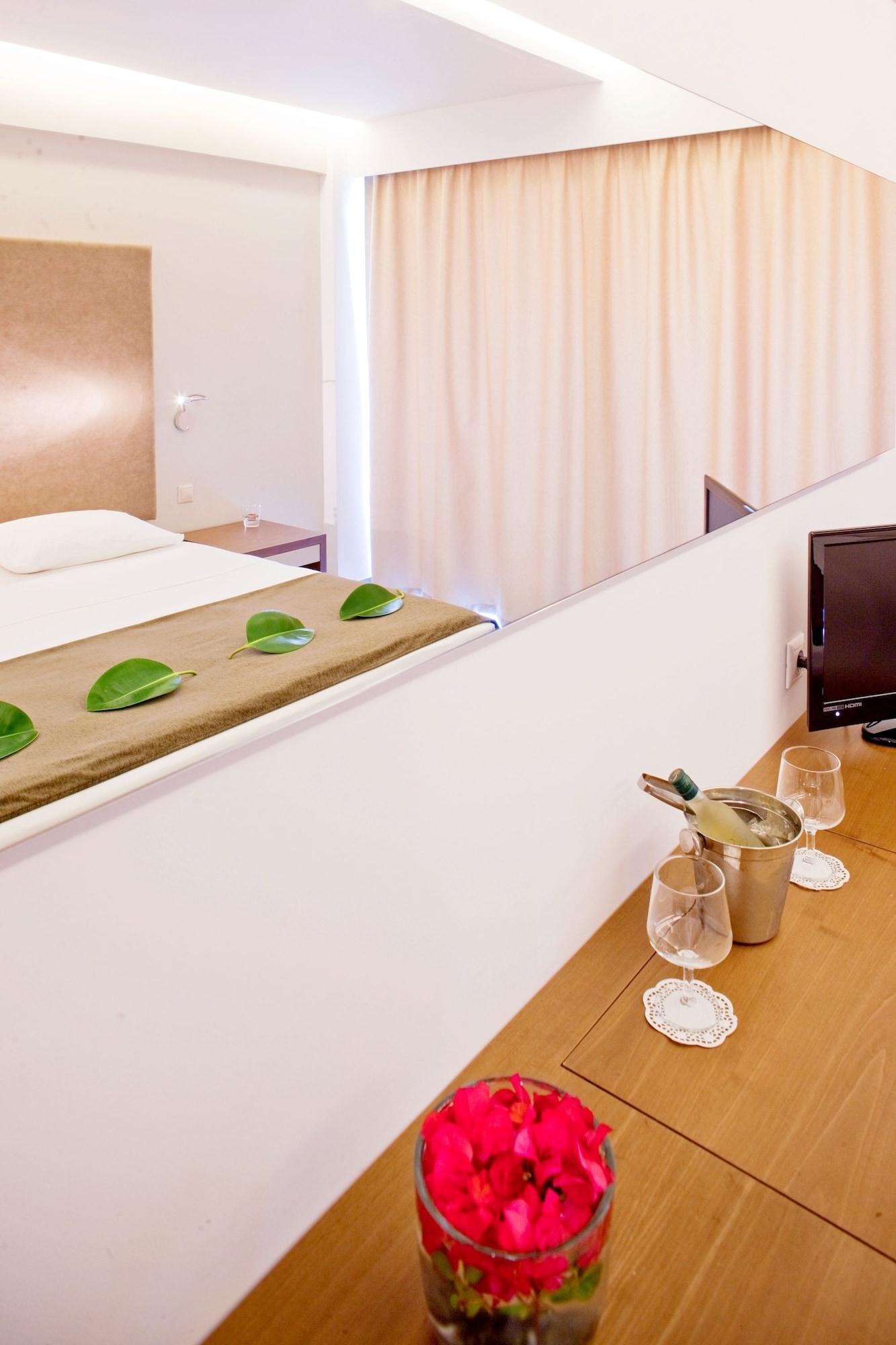 Oktober Downtown Boutique Hotel Rhodes City Exterior foto
